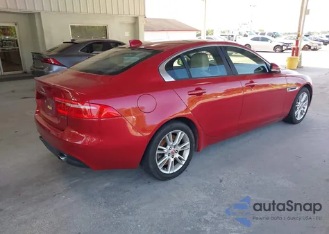 2017 Jaguar Xe 25T Premium из США, поврежденный, VIN SAJAD4BG8HA975976